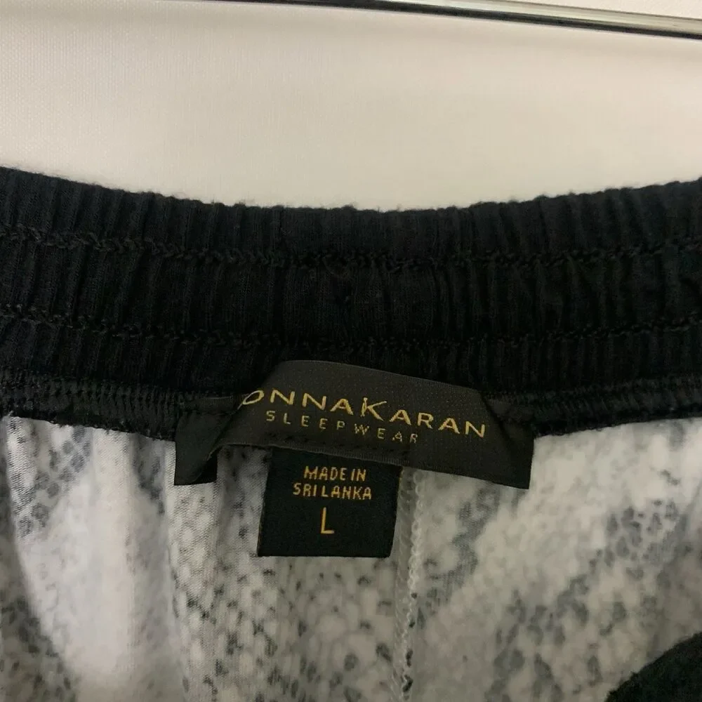 Donna Karan Pajama Set Sleepwear Set Snakeskin Print Capris Size L Soft